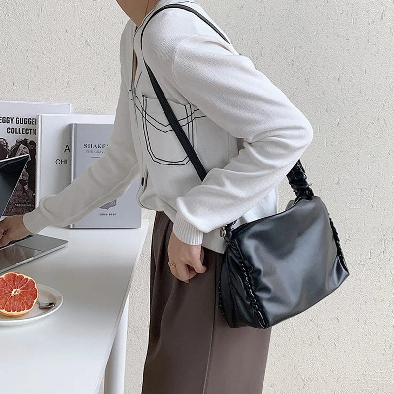 2021 New Products Women Handbag Trend Casual Pleated Shoulder Bag Fashion Solid Color Soft PU Cross-body Bag