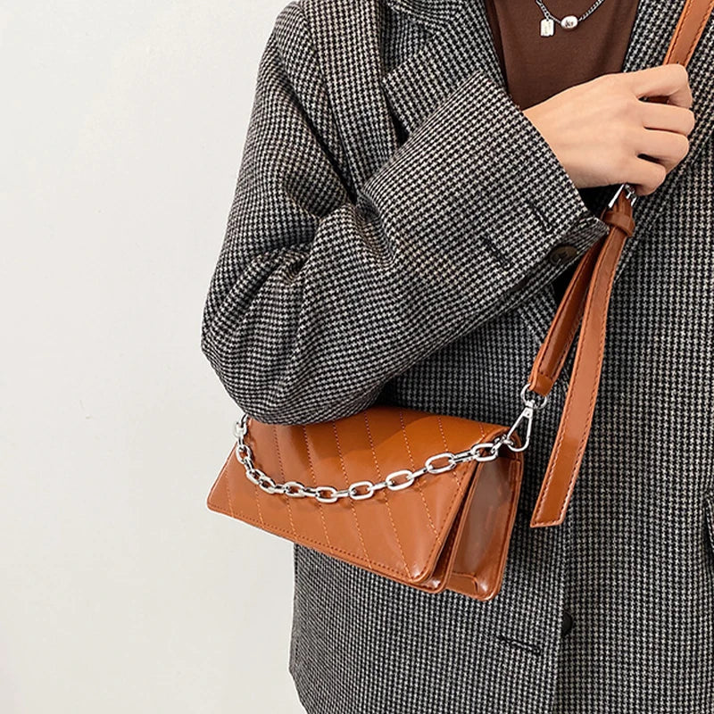 2021 Spring Supplier Trendy Women Fashion Ladies Bag Chain Purse Handbags