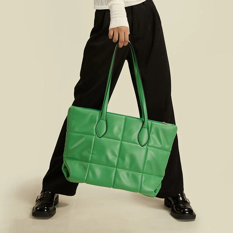 2022 New Rhombus Embroidery Large Capacity Down Feather Tote Bag Fashion Underarm Handbag Ladies
