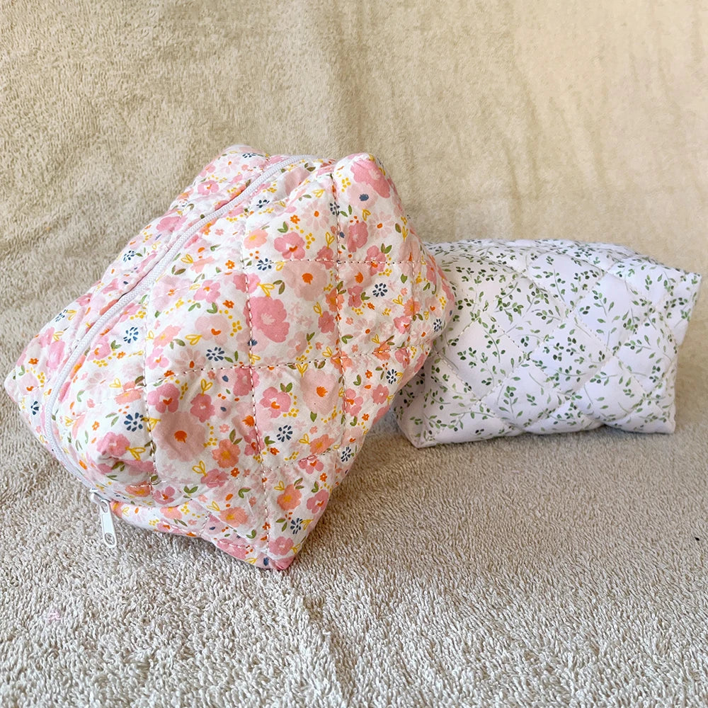 2022 Personalized Cotton Fruit Printed Makeup Pouch Quilted Strawberry Cosmetic Bag