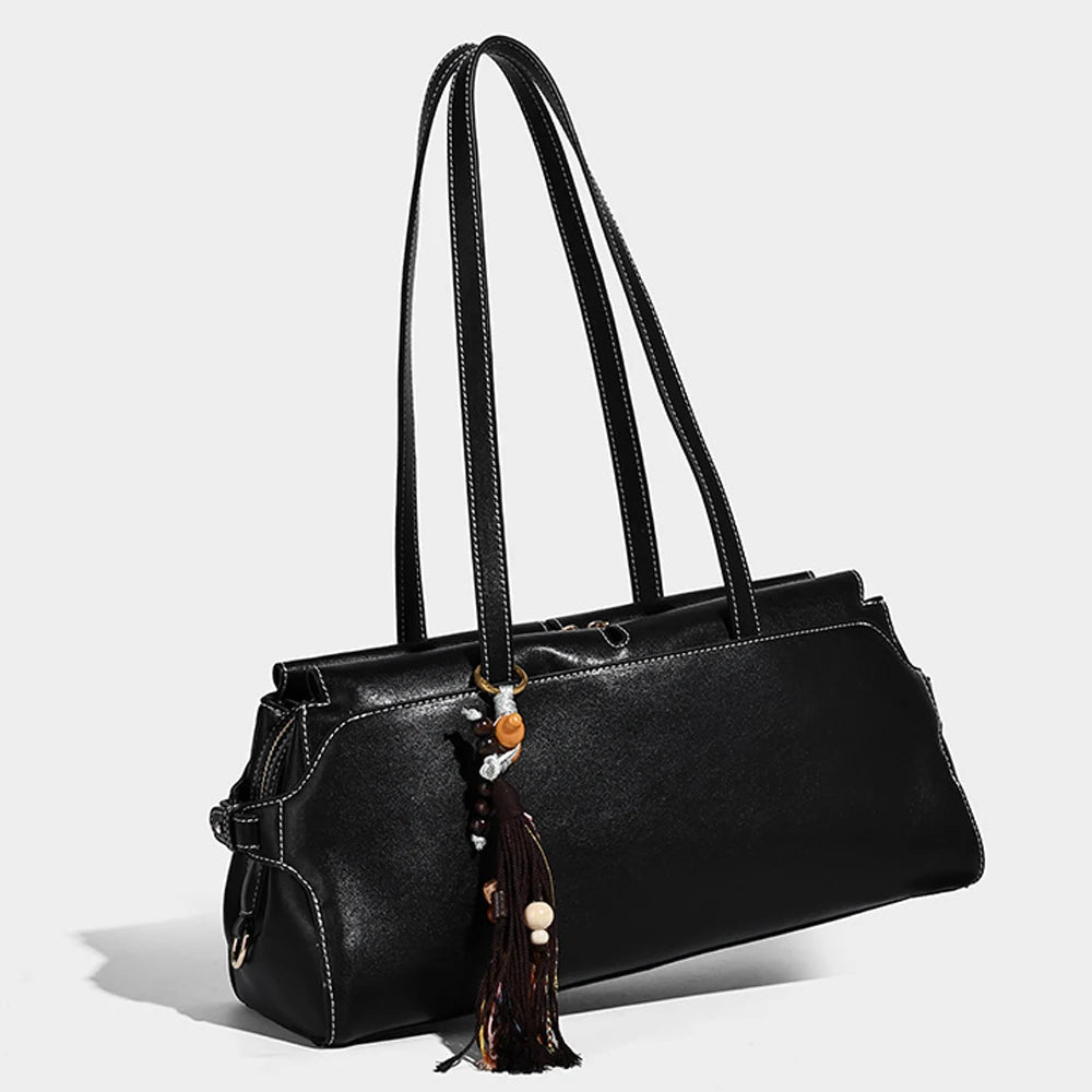 2025 Autumn Winter New Saddle Shape Women's Large Capacity Casual Fashion Versatile Zipper PU Leather Single Polyester