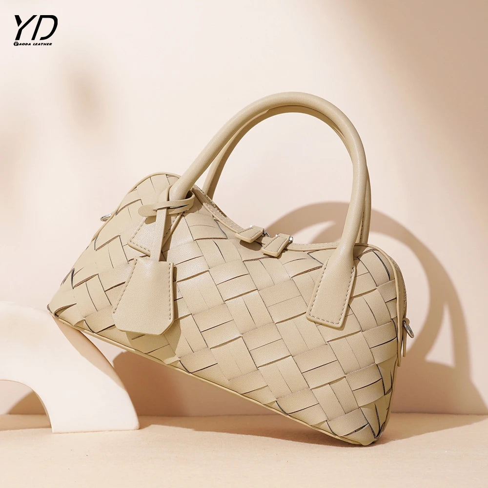 2025 New Genuine Leather Woven Bag Boston Bag Spring Casual Fashion Cowhide Hand-woven Women's Handbag