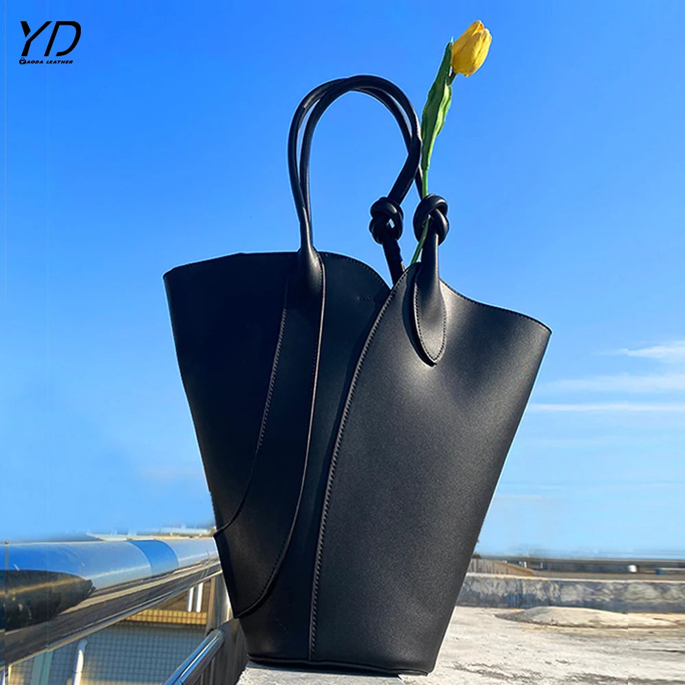 2025 Spring New Art Trend Ornament Matching Bag Cross border Simple Bucket Bag