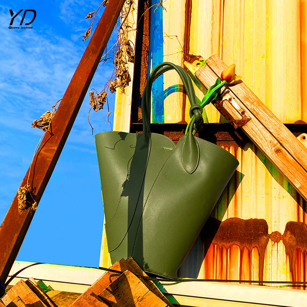 2025 Spring New Art Trend Ornament Matching Bag Cross border Simple Bucket Bag