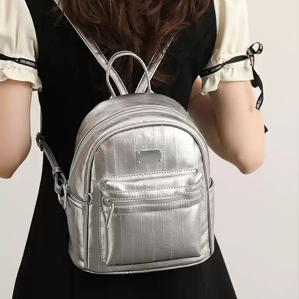 2025 Wholesale New Fashion Chain Backpack for Women 2025 New Summer Silver Women's Backpack