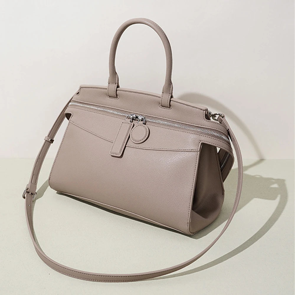 2026 Early Spring Custom Wholesale Genuine Leather Large Capacity Crossbody Shoulder Bags and Retro Women's Handbags