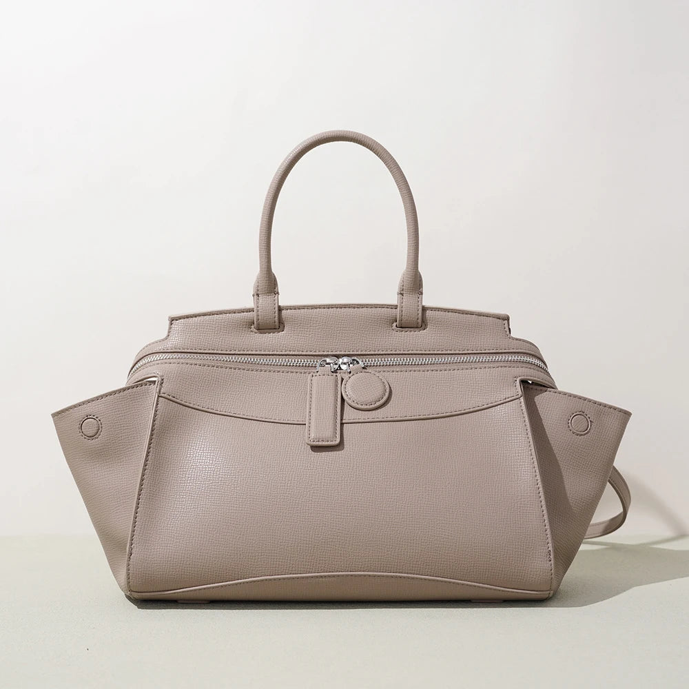 2026 Early Spring Custom Wholesale Genuine Leather Large Capacity Crossbody Shoulder Bags and Retro Women's Handbags