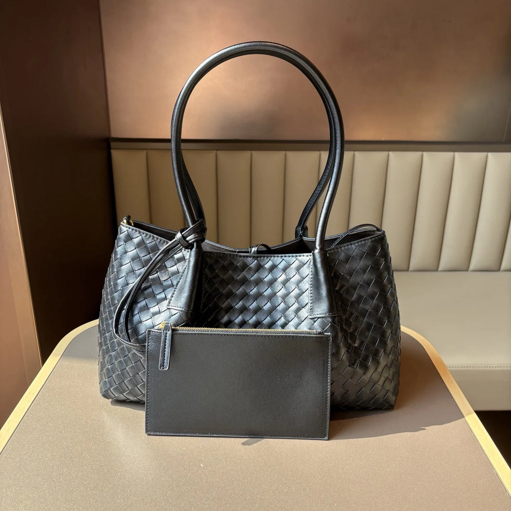 2026 Genuine Leather Woven Bags Design Fashion Cowhide Woven Women's Handbags Casual Style Ladies Shoulder Bags