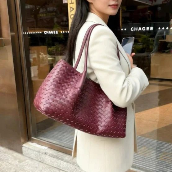 2026 Genuine Leather Woven Bags Design Fashion Cowhide Woven Women's Handbags Casual Style Ladies Shoulder Bags