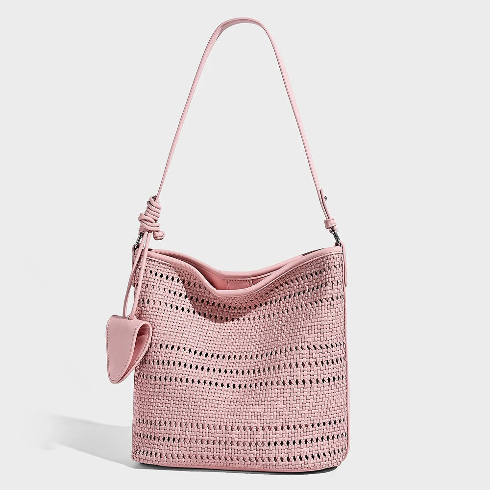 2026 High End Woven Bag Fashion Large Capacity Resort Style Shoulder Bag Vintage Versatile Handbag