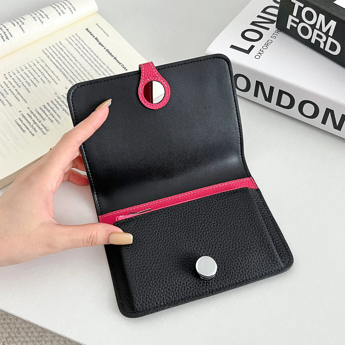 2026 New Genuine Leather Wallet Card Bags OEM ODM TC Cowhide Purse Card Case Passport Wallet Multiple Colors Are Available