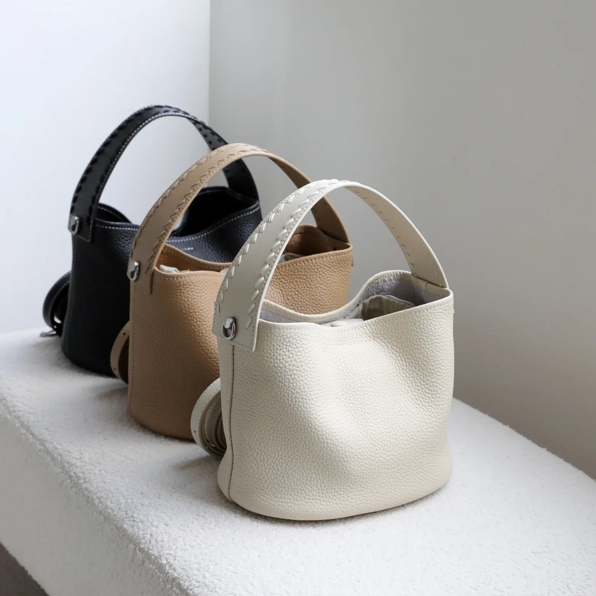 2026 New Genuine Leather Women's Handbags Bucket Bags Casual Fashionable Cowhide Top Quality Ladies Bags