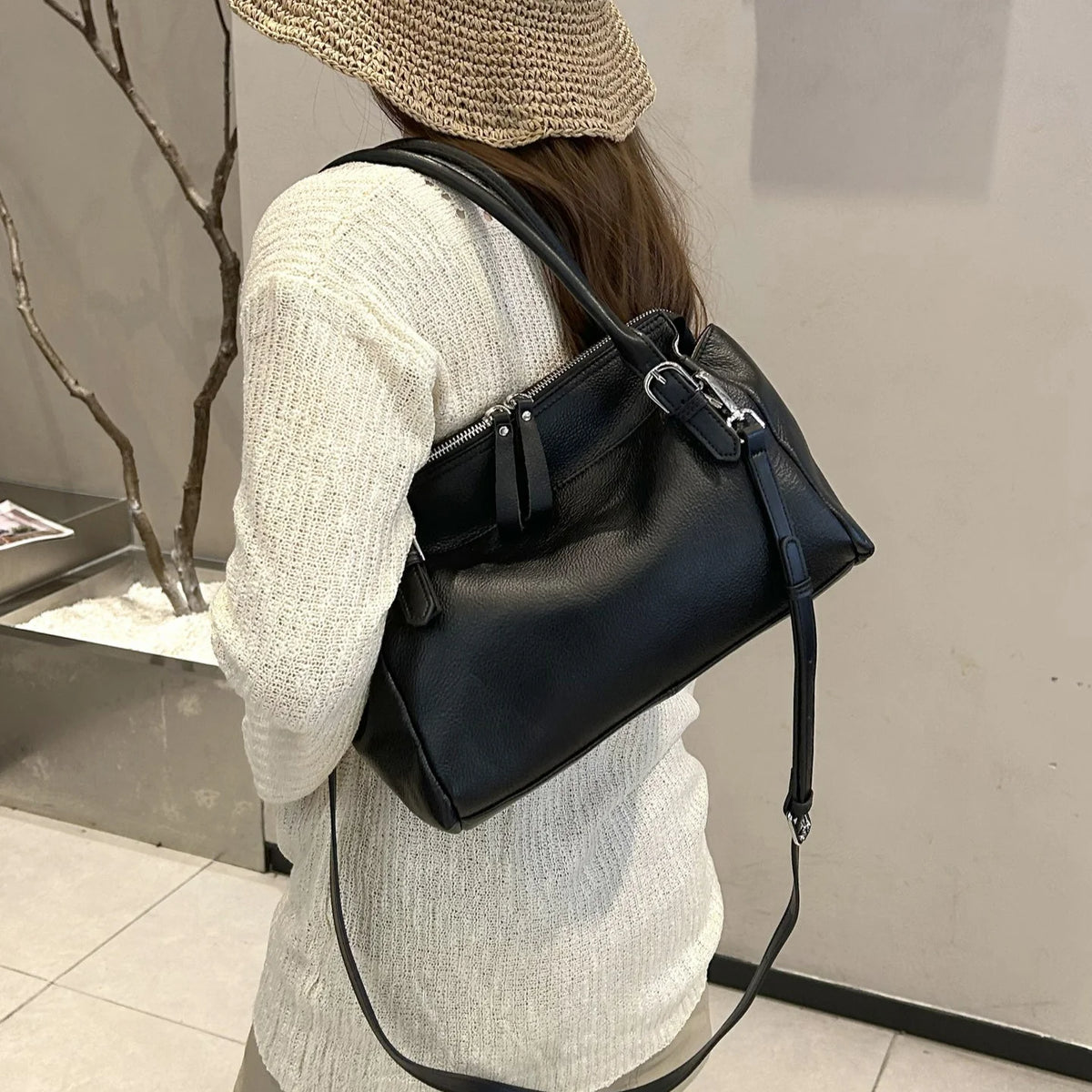 2026 New Genuine Leather Women's Handbags European Style Ladys Bag Soft Cowhide Ladies Shoulder Bags Crossbody Bags