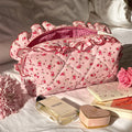 Aesthetic Cloth Cosmetic Modern Makeup Pouch Bag for Women