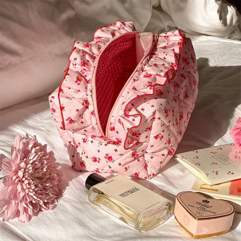 Aesthetic Cloth Cosmetic Modern Makeup Pouch Bag for Women