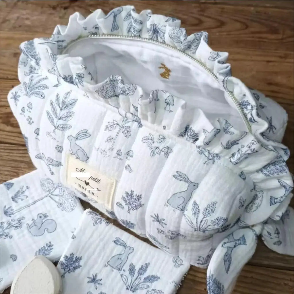 Classic Stylish Frill Makeup Pouch Skincare Accessories Travel Large Bag Girl Ruffle Cosmetic Bags With Handle