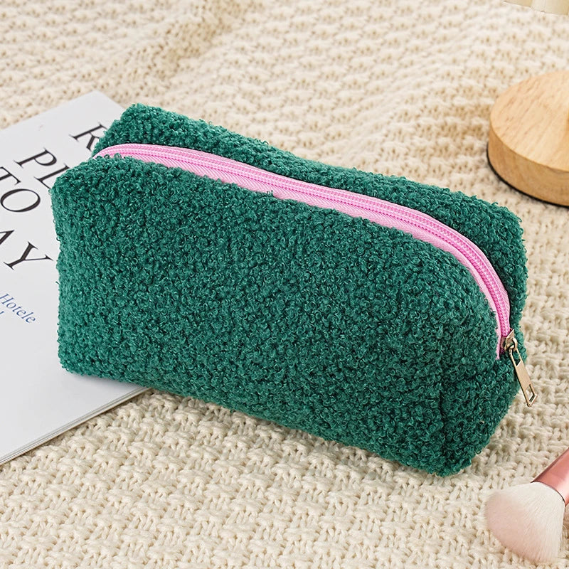 Custom Color Sherpa Fleece Cosmetic Pouch Teddy Fabric Makeup Storage Bag Zipper Closure OEM Bulk Order