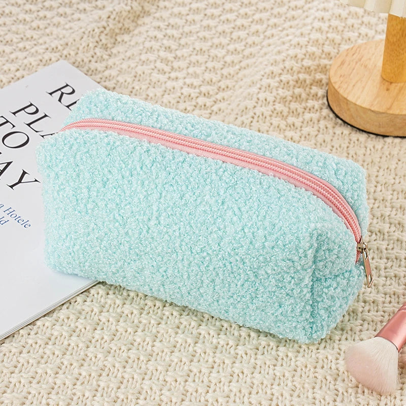 Custom Color Sherpa Fleece Cosmetic Pouch Teddy Fabric Makeup Storage Bag Zipper Closure OEM Bulk Order