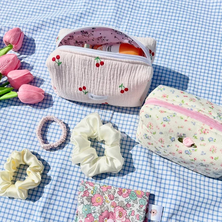 Custom Floral Hair Tool Bag Handmade Soft Cotton Pencil Case Machine Washable Quilted Makeup Travel Bag