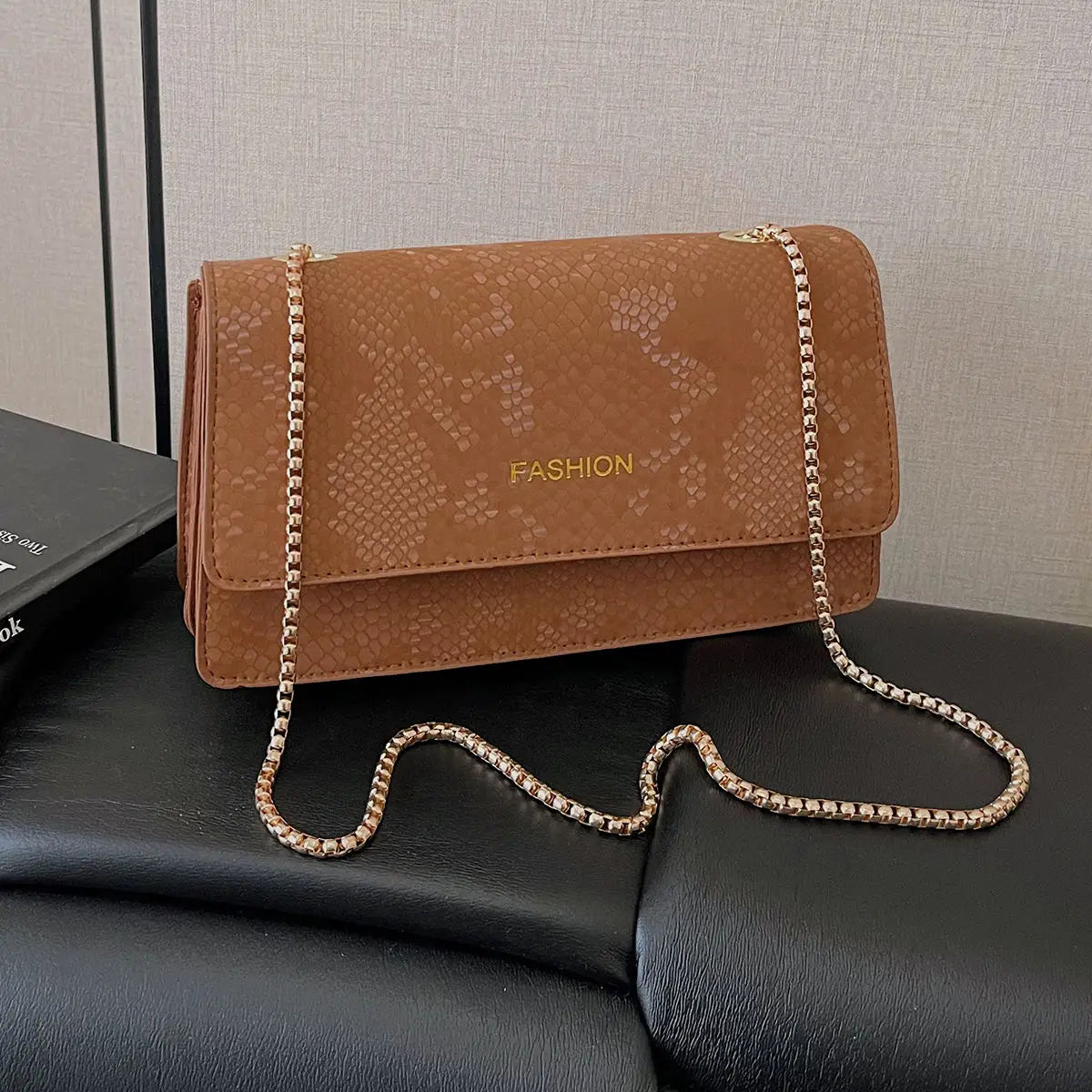 Custom OEM PU Leather Crossbody Handbag Manufacturer Wholesale Waterproof Zipper Lady Fashion Shoulder Bag for Women