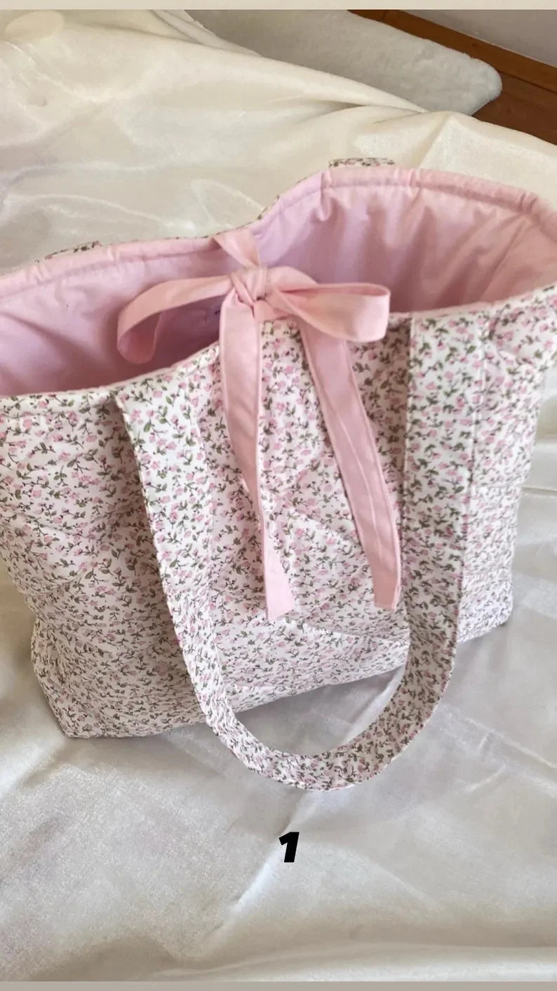 Custom Size Logo Women Ladies Floral Print Cotton Padded Quilted Lace-up Closure Tote Shoulder Bag Totebag with Plaid Lining