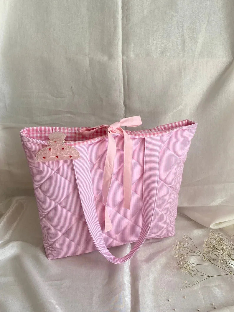 Custom Size Logo Women Ladies Floral Print Cotton Padded Quilted Lace-up Closure Tote Shoulder Bag Totebag with Plaid Lining