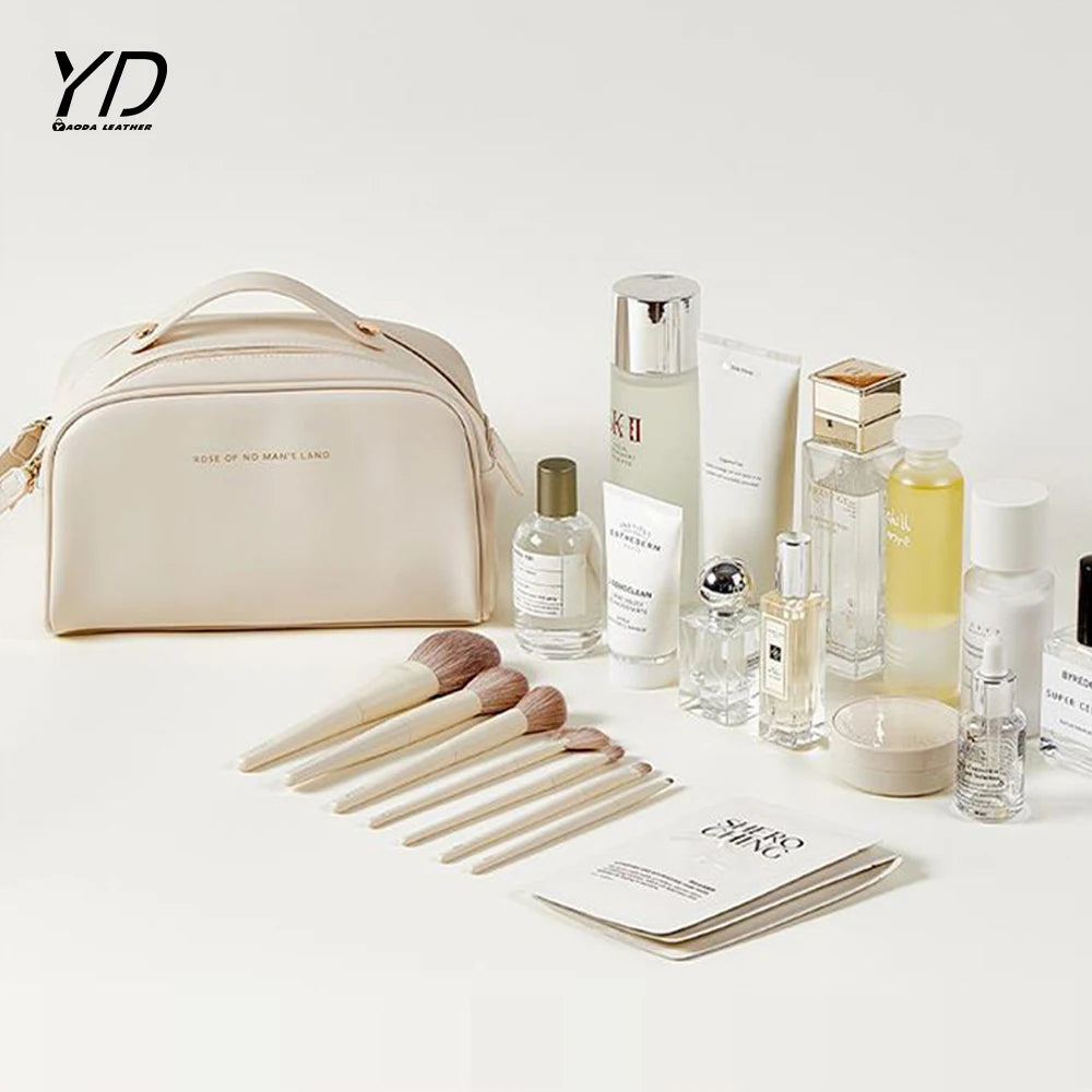 Custom logo Pu Large Capacity Cosmetic Bag case 2024 Waterproof Luxury Designer Leather Toiletry Travel Cosmetic Makeup Bag
