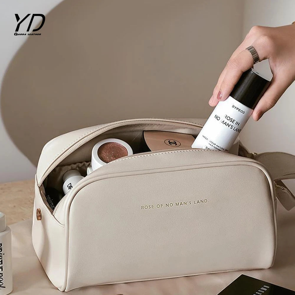 Custom logo Pu Large Capacity Cosmetic Bag case 2024 Waterproof Luxury Designer Leather Toiletry Travel Cosmetic Makeup Bag