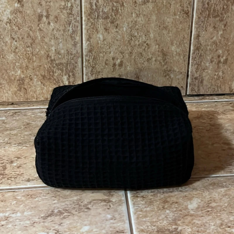 Customizable Ins Hot Simple Style Plain Waffle Fabric Eco-Friendly Large Capacity Hanging Portable Makeup Bag Zipper Storage