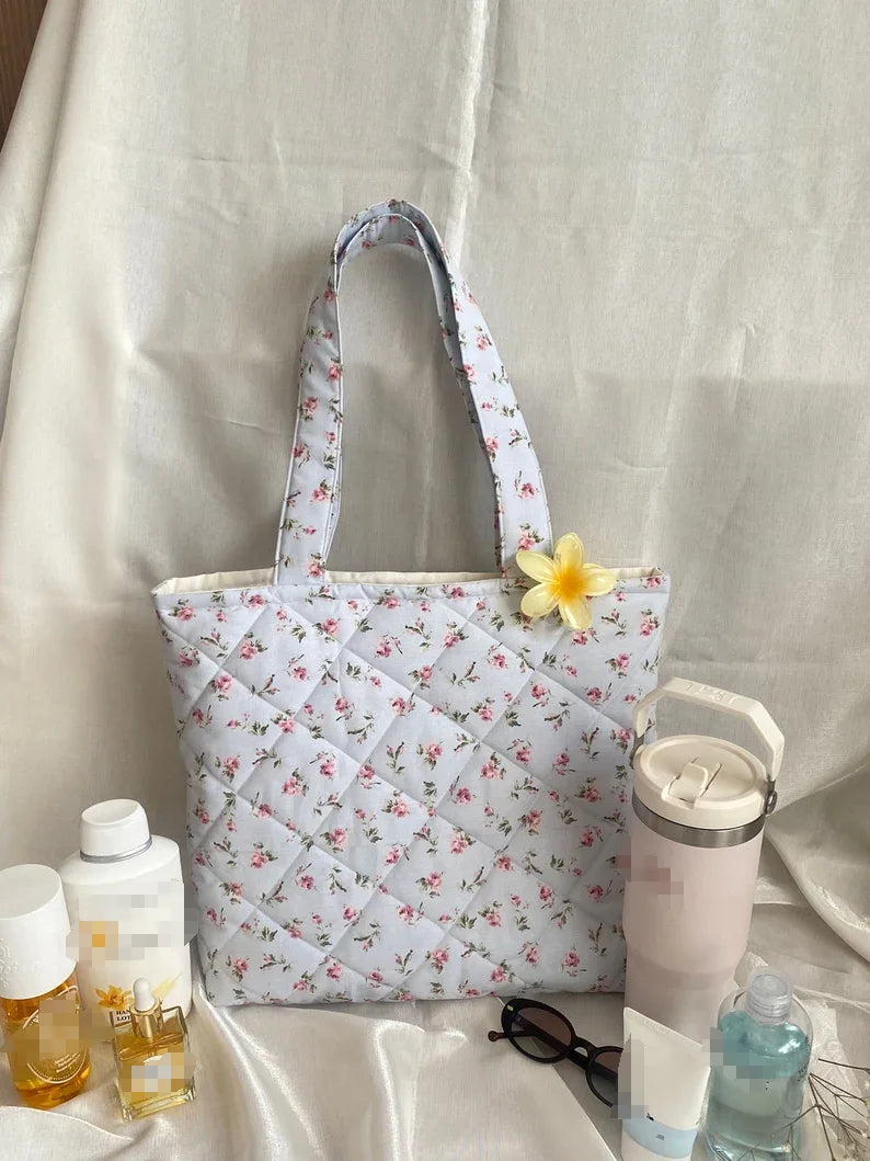 Customized Style Quilted Girl Tote Bag Cute Sweet Elegant Floral Bow Pattern Print Women Shoulder Bag