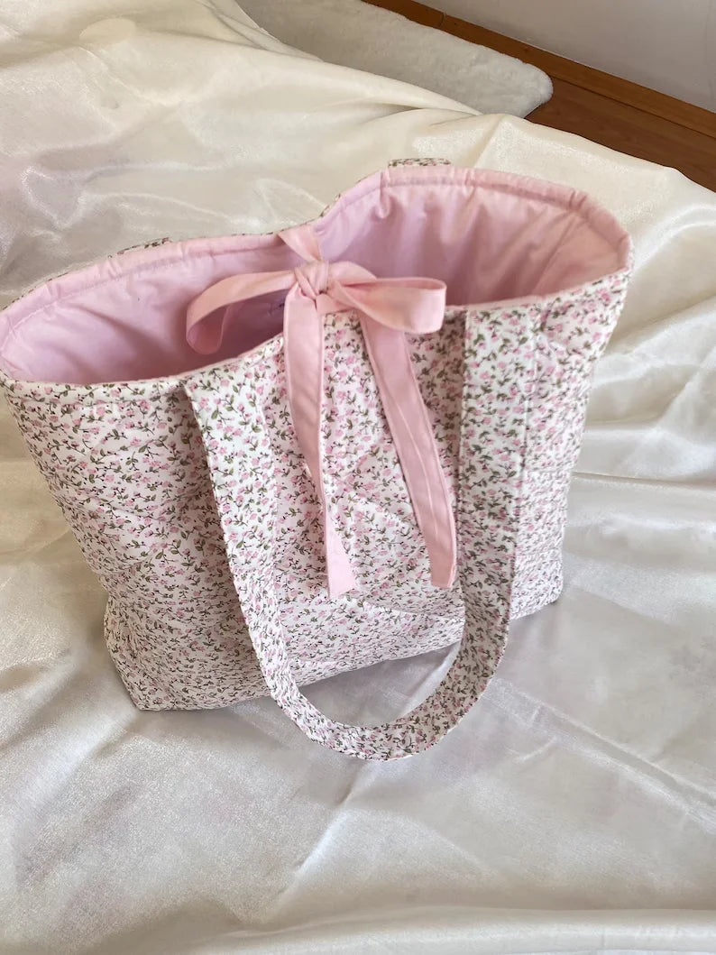 Customized Style Quilted Girl Tote Bag Cute Sweet Elegant Floral Bow Pattern Print Women Shoulder Bag