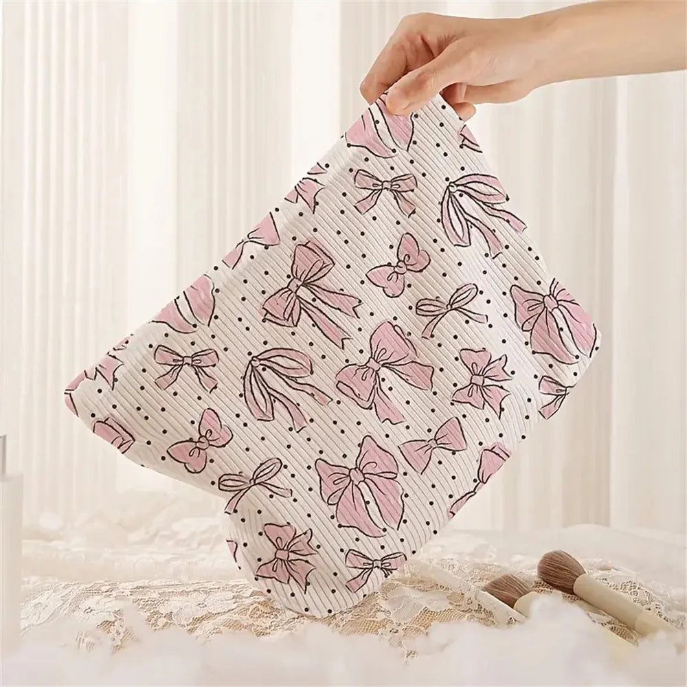 Device Storage 2024 Beautiful Back Bags Luxury Makeup Cosmetic Bag Premium logo