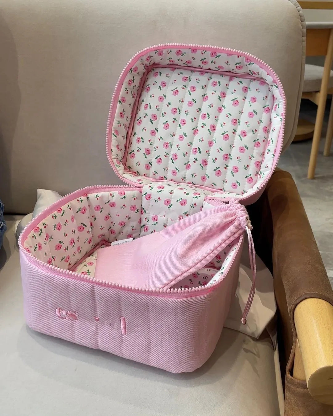 Eco Friendly Girls Beautiful Cute Mini Travel Makeup Dance Cosmetic Bag Set Waterproof