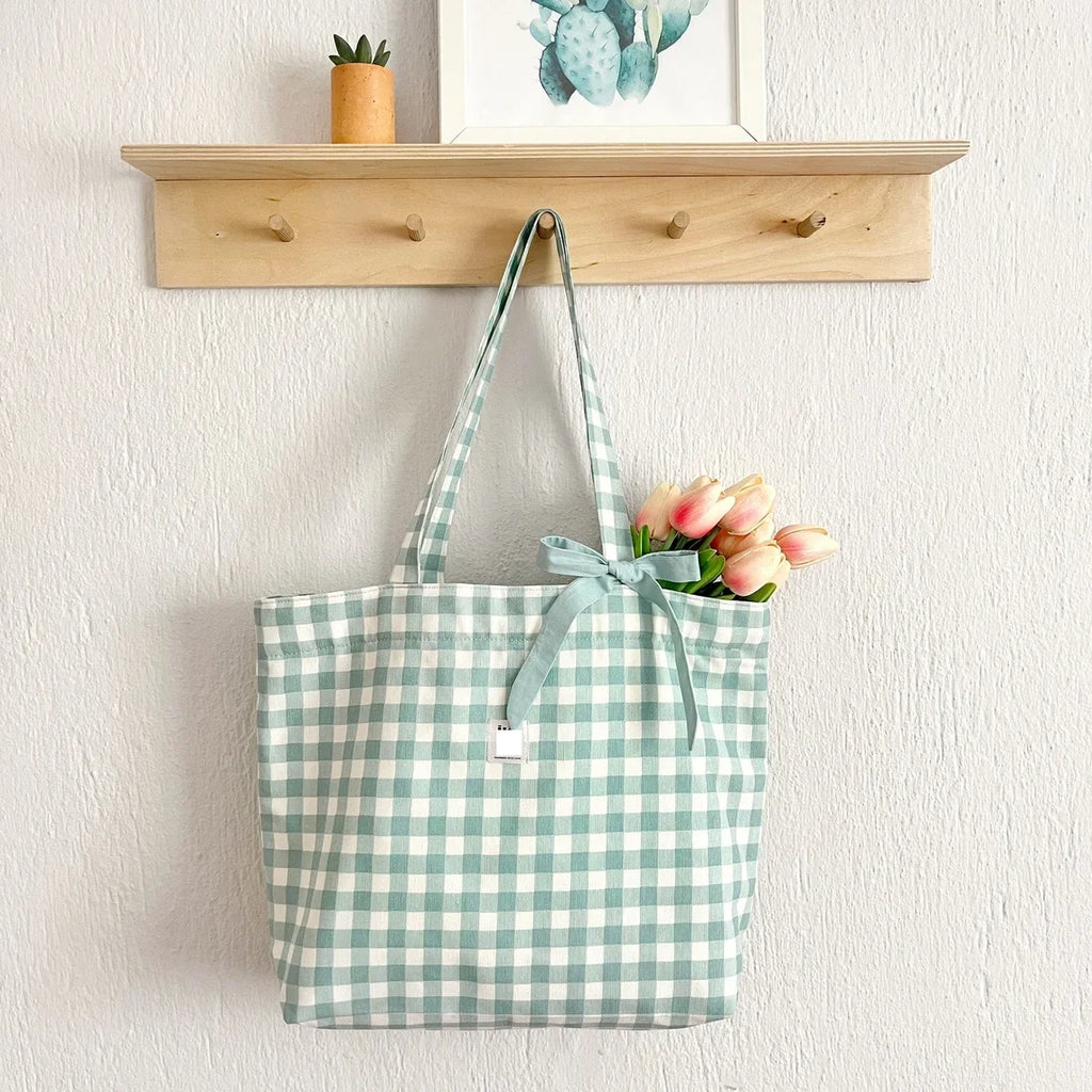 Green Gingham Cute Tote Bag with Zipper Adorable Ribbon Aesthetic Shopping Bag Lightweight Shoulder Bag with Pocket for Women