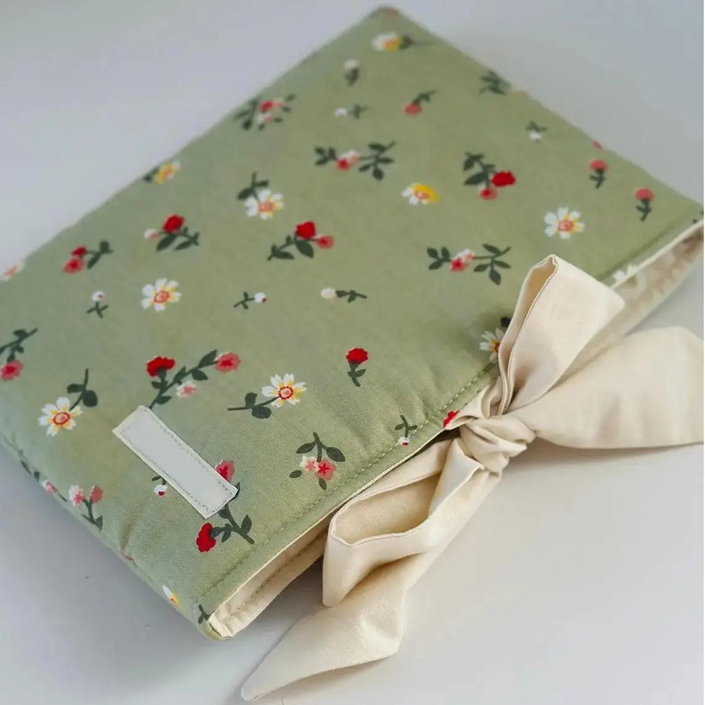 Handmade Quilted Book Sleeve Custom Flower Makeup Bag Personalized Floral Book Protector Soft Cotton Book Sleeve with Bow