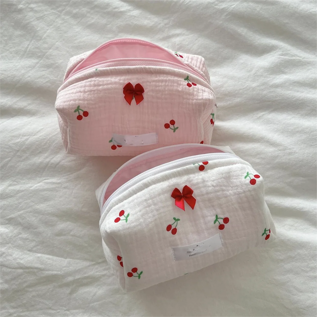 Handmade Quilted Makeup Bag Custom Cotton Floral Cosmetic Bag Personalized Cute Red Heart Makeup Pouch