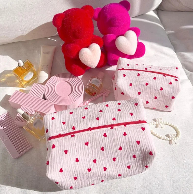 Handmade Quilted Makeup Bag Custom Cotton Floral Cosmetic Bag Personalized Cute Red Heart Makeup Pouch