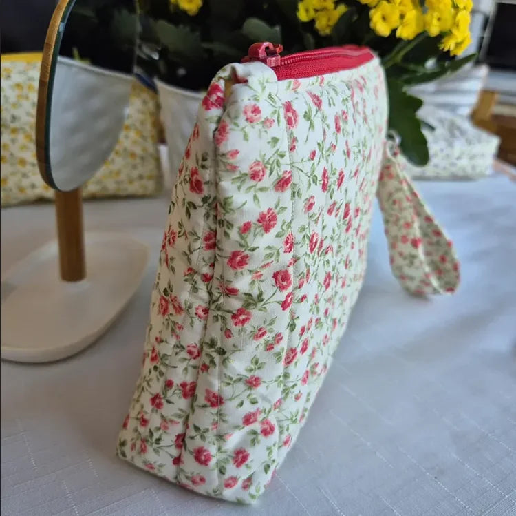 Handmade Quilted Makeup Pouch Custom Size Cosmetic Bag Cotton Zipper Toiletry Bag