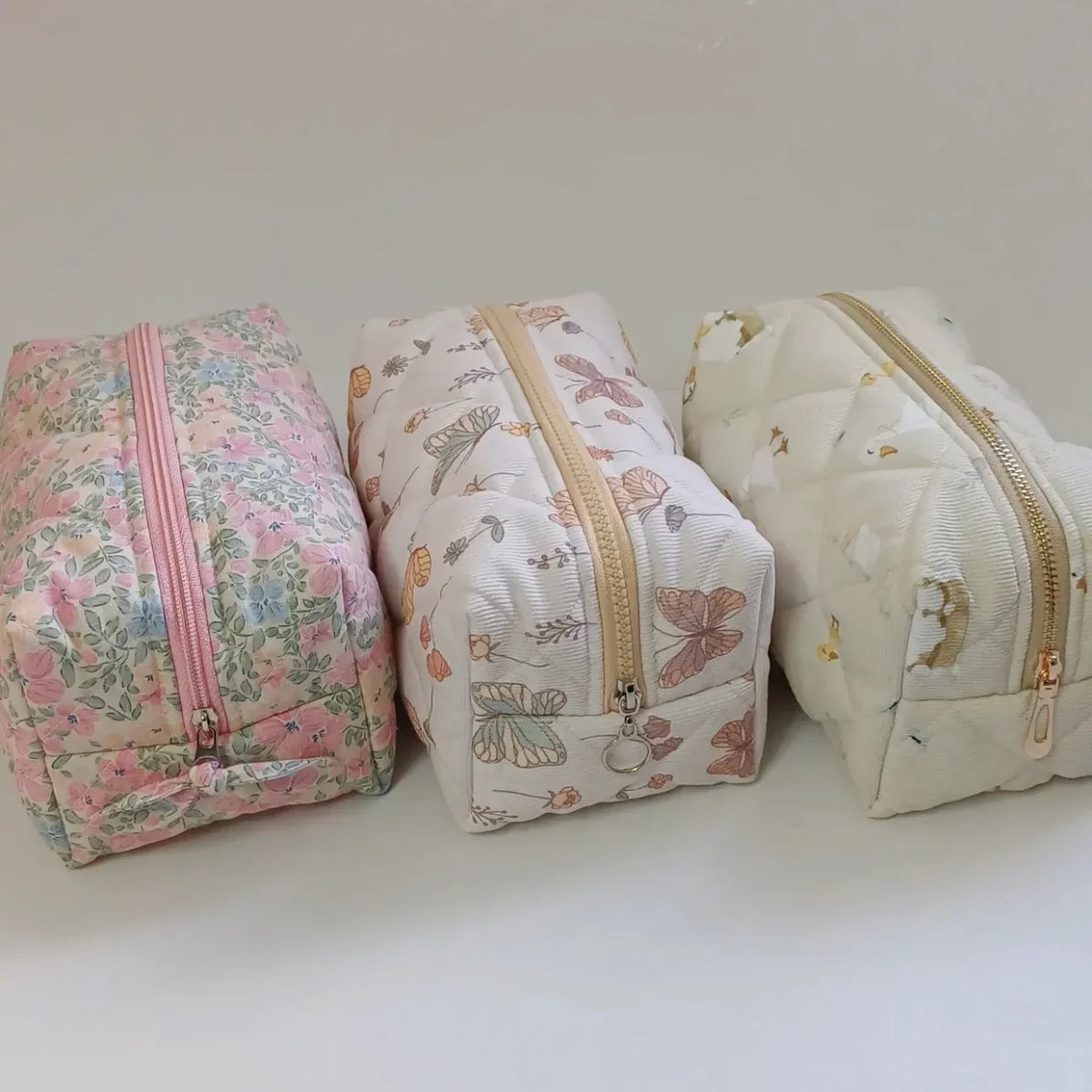 Handmade pink Flower Make up Bags Medium Travel Foldable Quilted Beauty Pouches Multifunction Corduroy Cosmetics Organizer Bags