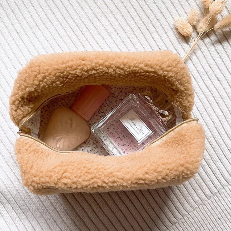 High Quality Teddy Cosmetic Bag Minimum Quantity Cute Fluffy Makeup Bag Fashion Cotton Flower Makeup Bag