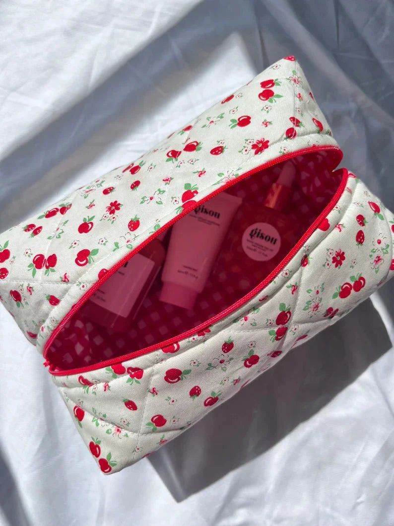 Hot Sale Handmade Quilted Toiletry Customized Floral Gingham Cosmetic Makeup Bag for Girls