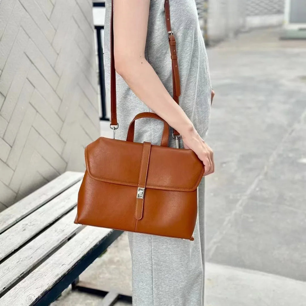 Hot Sale of Genuine Leather Women's Handbags Wholesale Ladies Bags Retro Style Cowhide Ladies Shoulder Bags Crossbody Bags