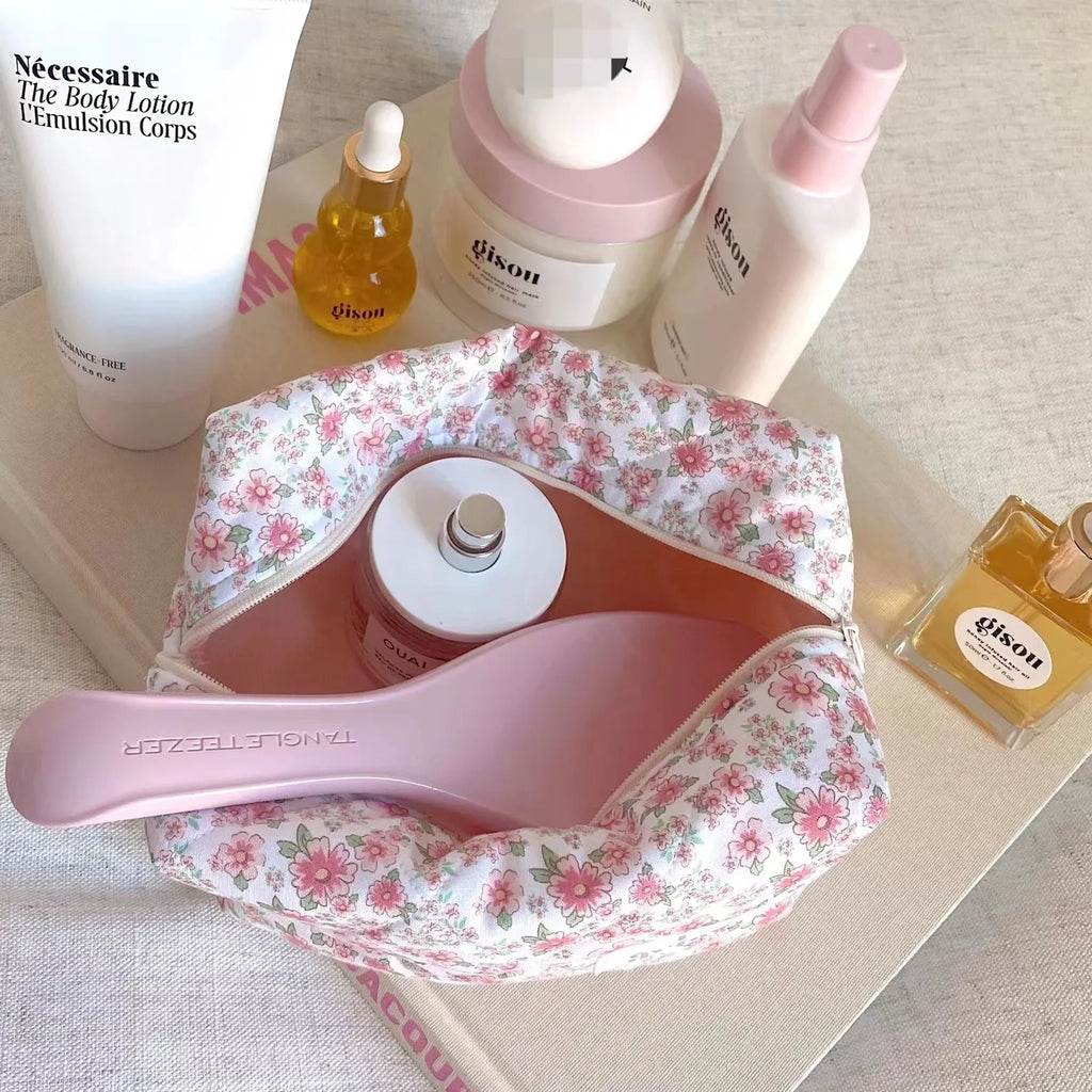 INS Popular Cute Design Travel Toiletry Cosmetic Pouch Handmade Pink Floral Quilted Makeup Bag