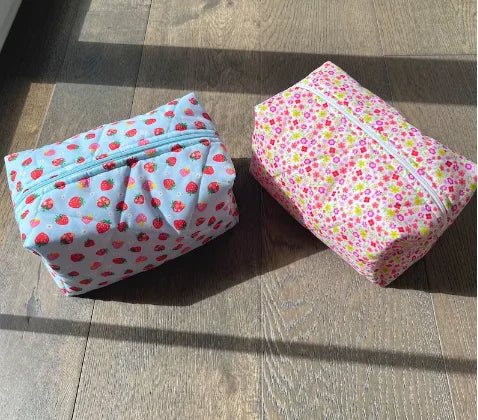 INS Popular Cute Design Travel Toiletry Cosmetic Pouch Handmade Pink Floral Quilted Makeup Bag