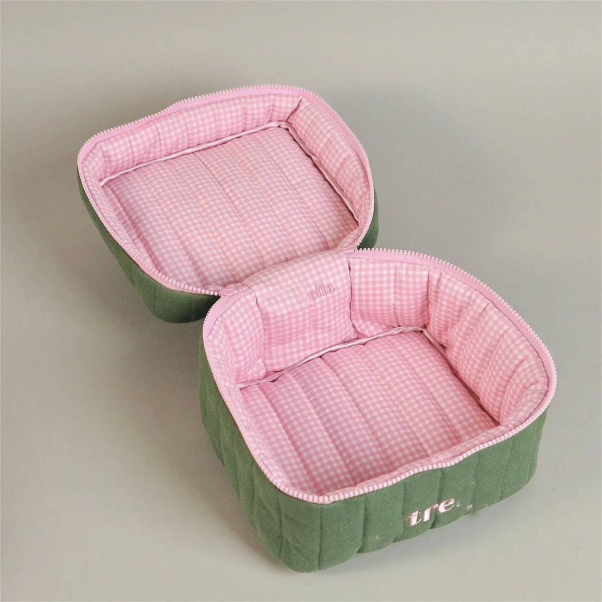 Multipurpose Quilted Vanity Velvet Makeup Pouch Custom logo Floral Printing Cosmetic Bags Embroidery Large Toiletry Cases