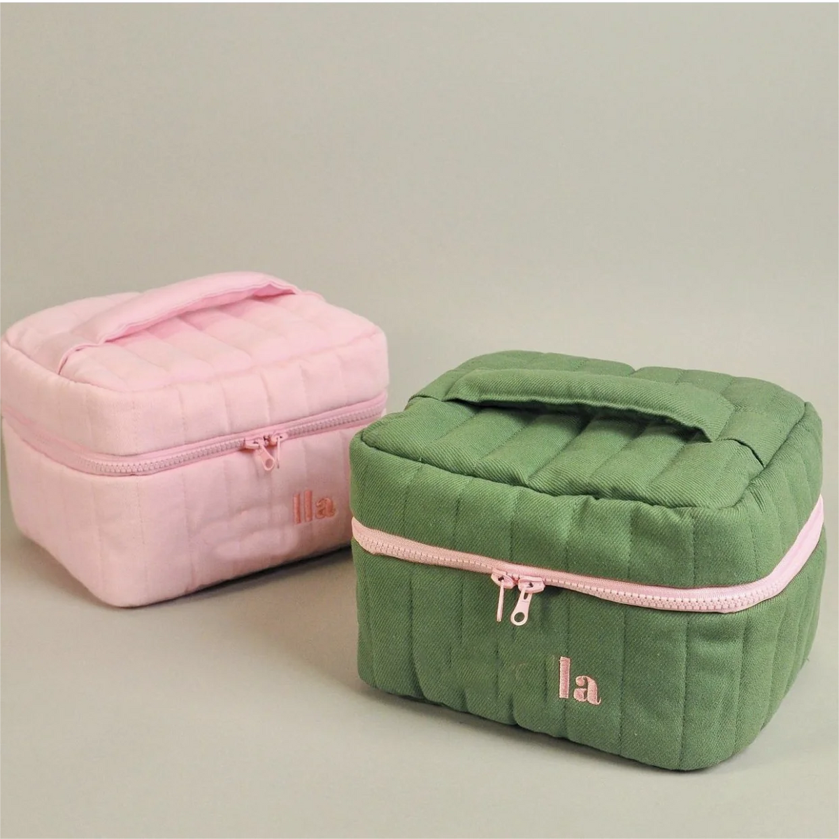 Multipurpose Quilted Vanity Velvet Makeup Pouch Custom logo Floral Printing Cosmetic Bags Embroidery Large Toiletry Cases