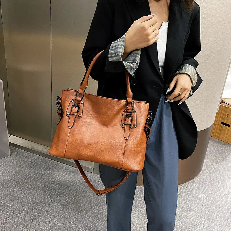 New Fashion European American Women's Retro Simple Crossbody Bag Large Capacity Texturized Handbag Spot