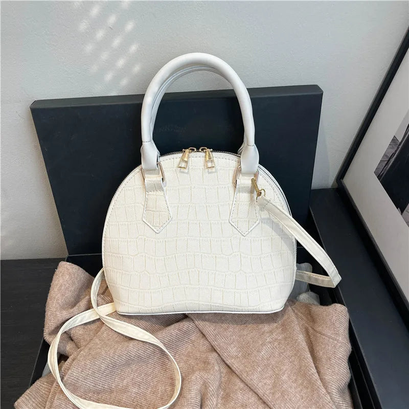 New Fashion Simple Solid Color Shell Bag with Zipper Closure and Polyester Lining Small Round Handbag All-Match