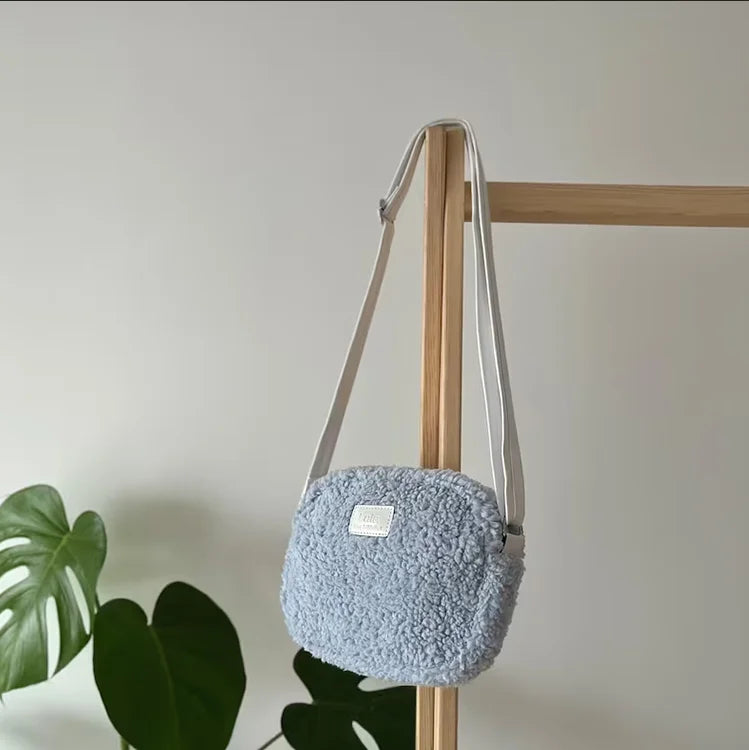 New Fashion Teddy Child Crossbody Bag Cute Fluffy Shoulder Bag Light Weight Shearling Sling Bag