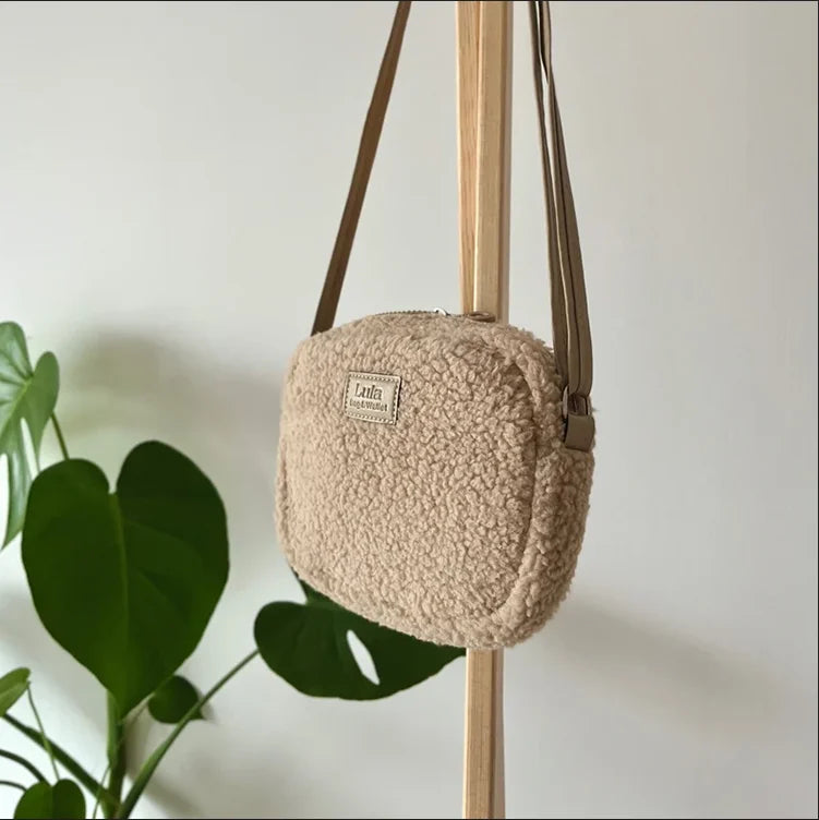 New Fashion Teddy Child Crossbody Bag Cute Fluffy Shoulder Bag Light Weight Shearling Sling Bag